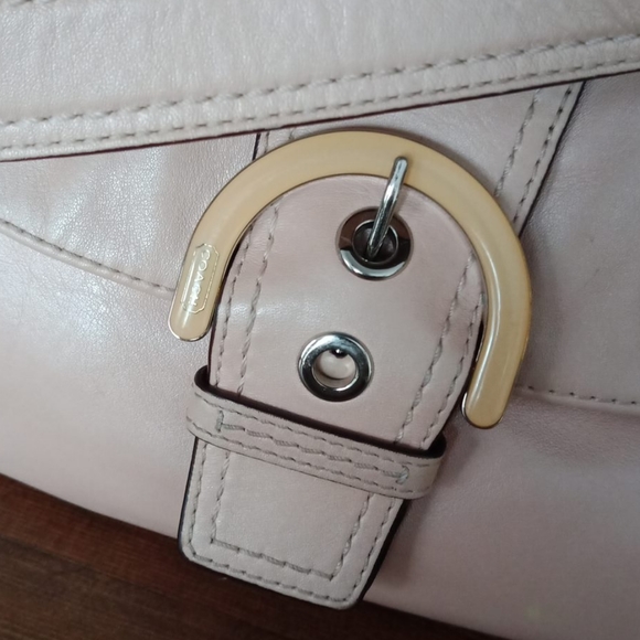 Coach  Soho flap houlder bag - Picture 2 of 16